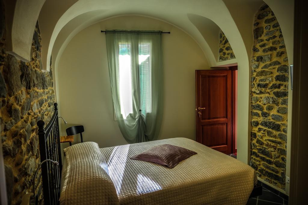 Bed and Breakfast U Campanin Dolceacqua Esterno foto