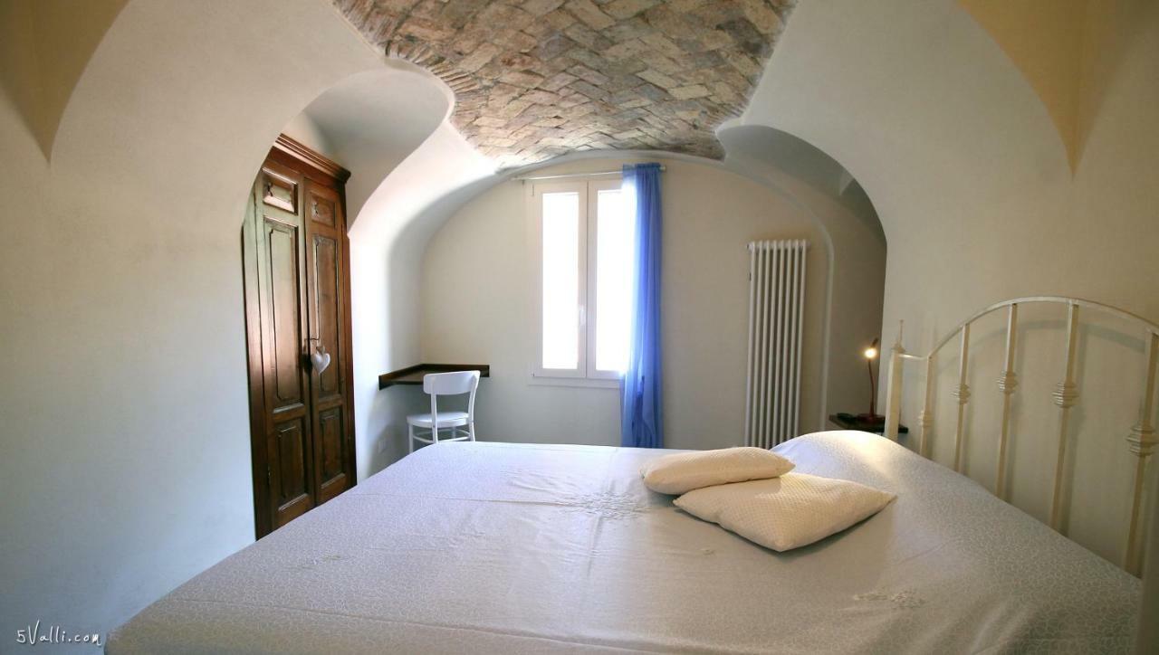 Bed and Breakfast U Campanin Dolceacqua Esterno foto